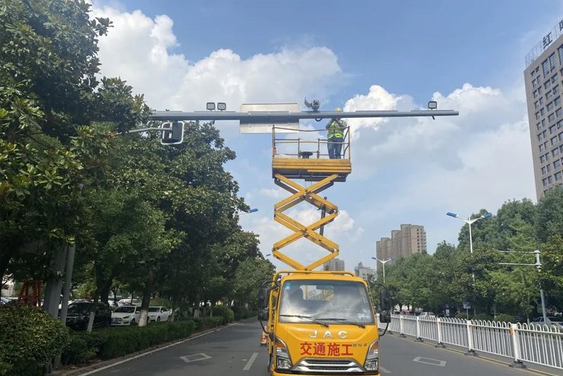 2e4260a4c3d1ece323722169f607f55d.jpg 01.jpg