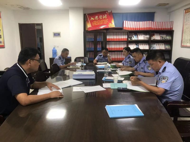 426583f00c7a835d993537c8ddd35a4f.jpg 2f6f3505de622f9fc1ac36709776384.jpg